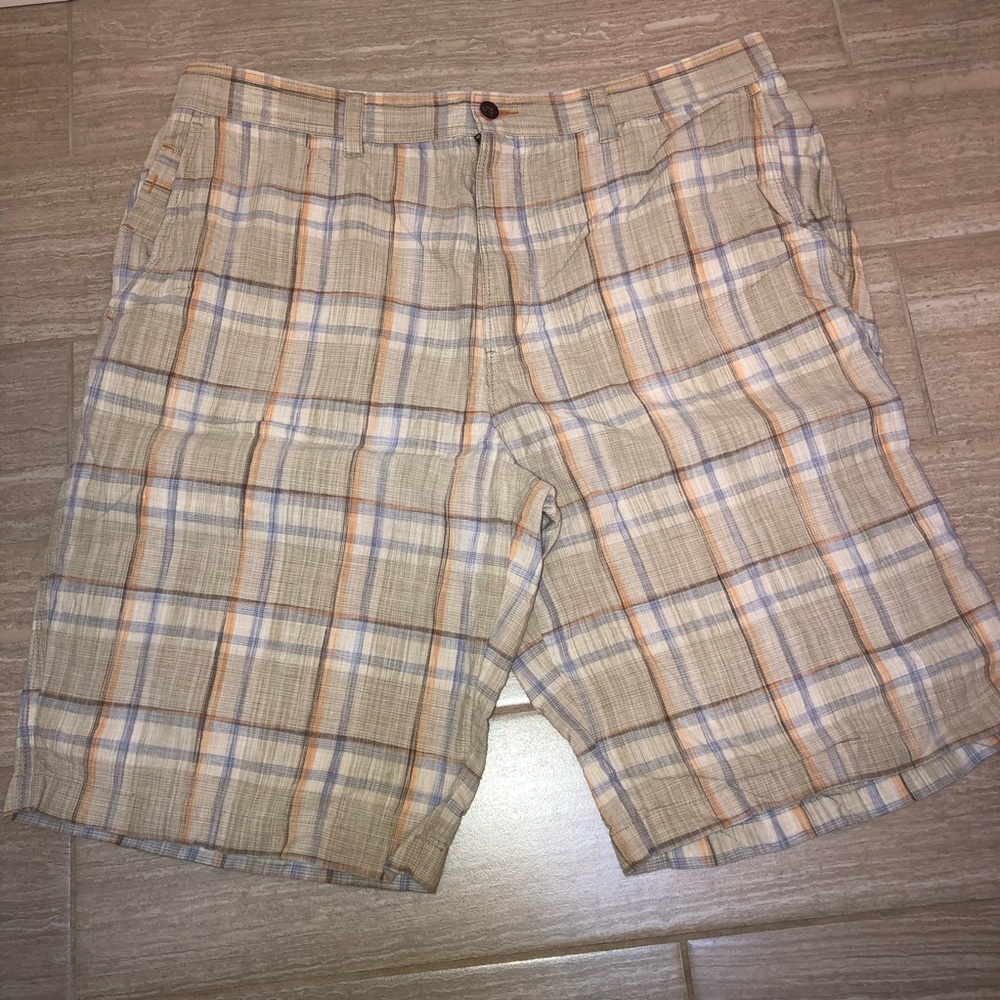 Tommy Bahama Tan & Blue Plaid Men's Shorts Size 36